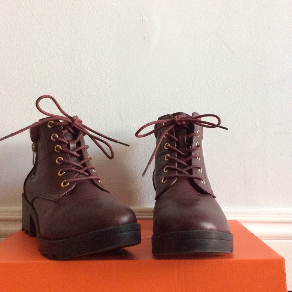 Lace up boots